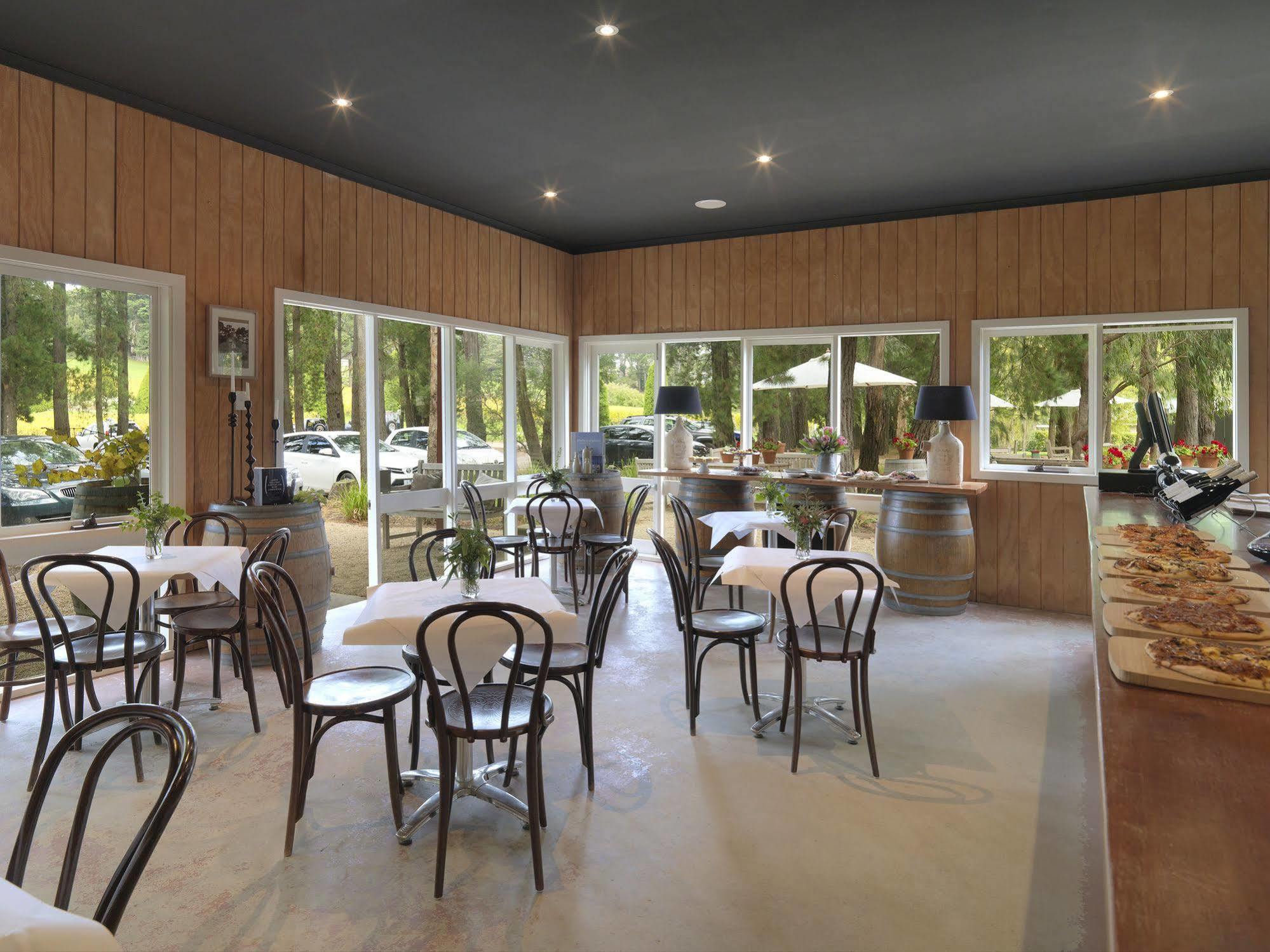 Lancemore Lindenderry Red Hill Exterior photo